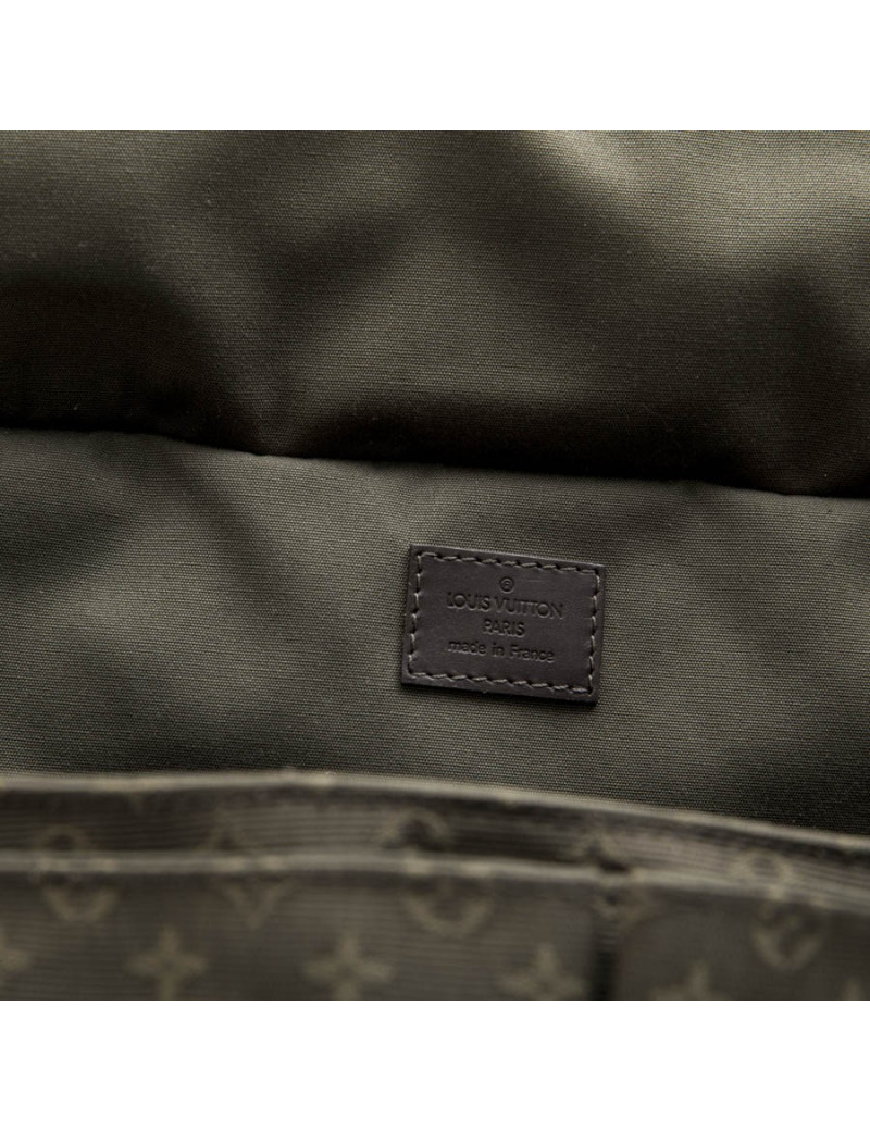 LOUIS VUITTON bag in khaki green monogram canvas