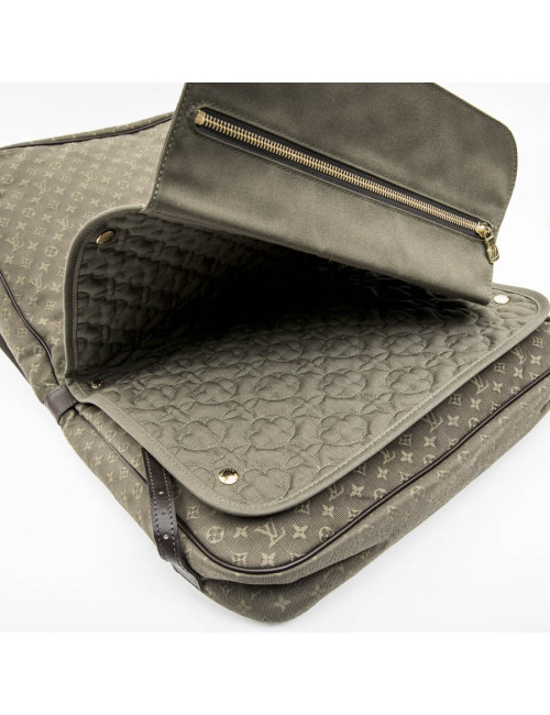 LOUIS VUITTON bag in khaki green monogram canvas