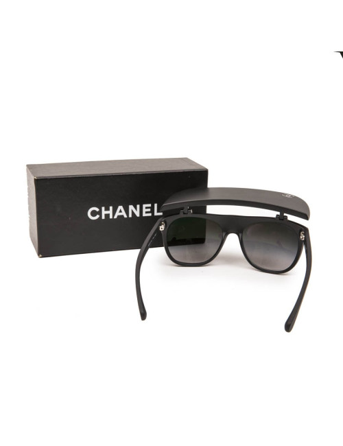 Lunettes de soleil CHANEL noires avec visière