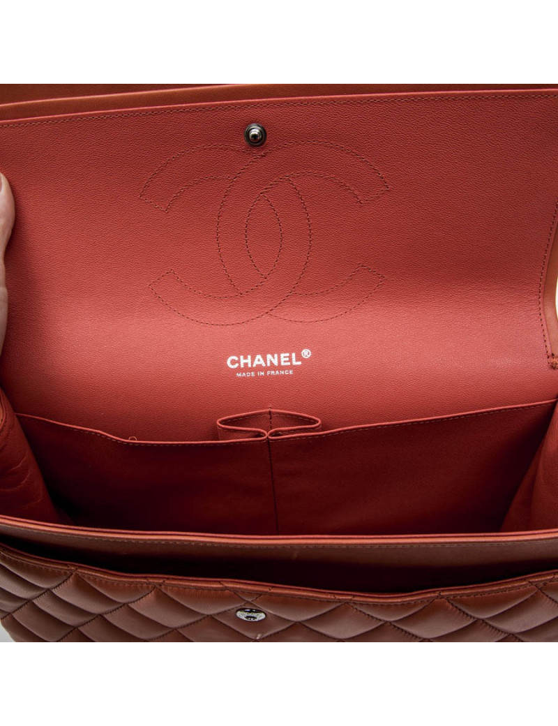 Sac CHANEL Jumbo en cuir d'agneau lisse matelassé corail