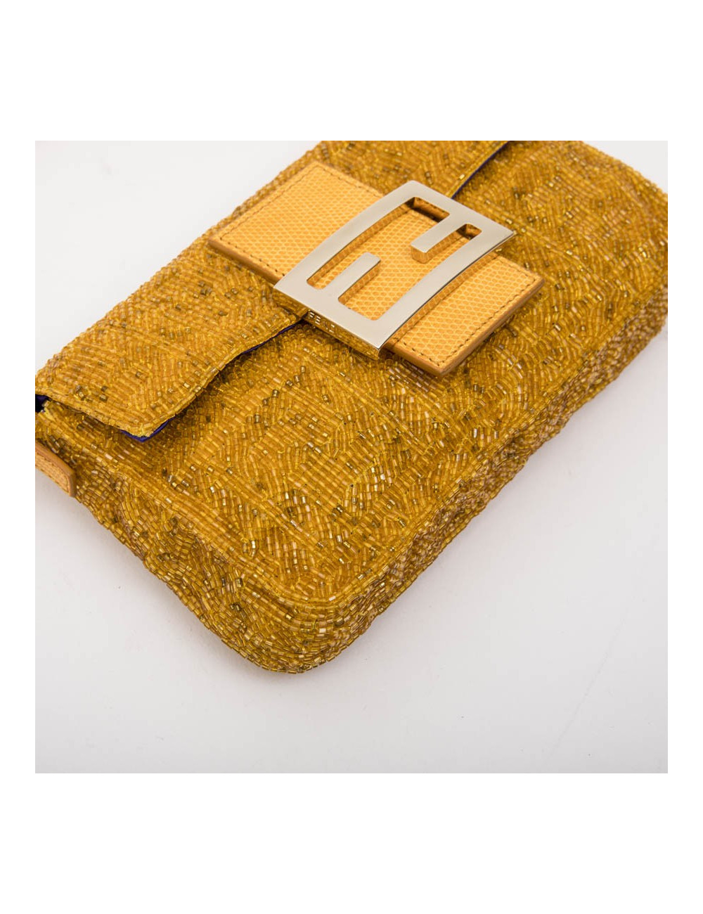 Mini sac baguette FENDI perlé ocre jaune