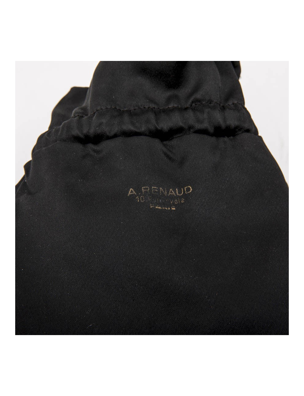 Minaudière A RENAUD en satin noir