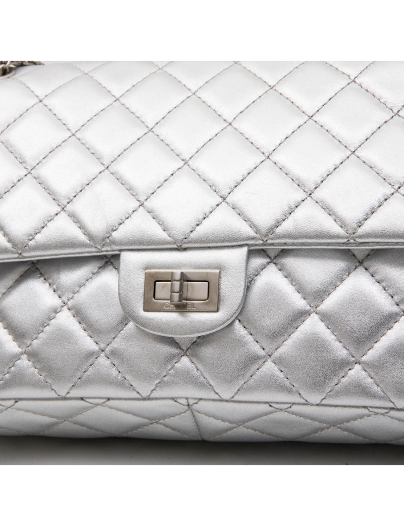 Sac timeless CHANEL cuir argent 