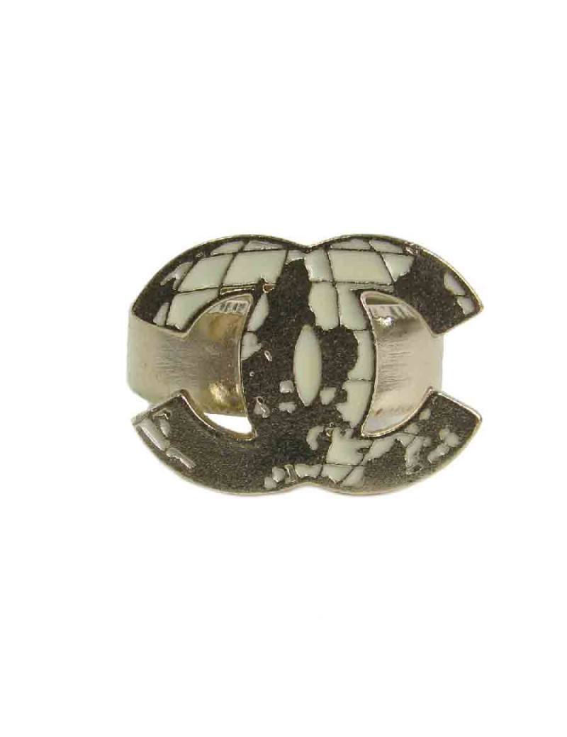 CHANEL 51FR CC world map ring in gilt metal