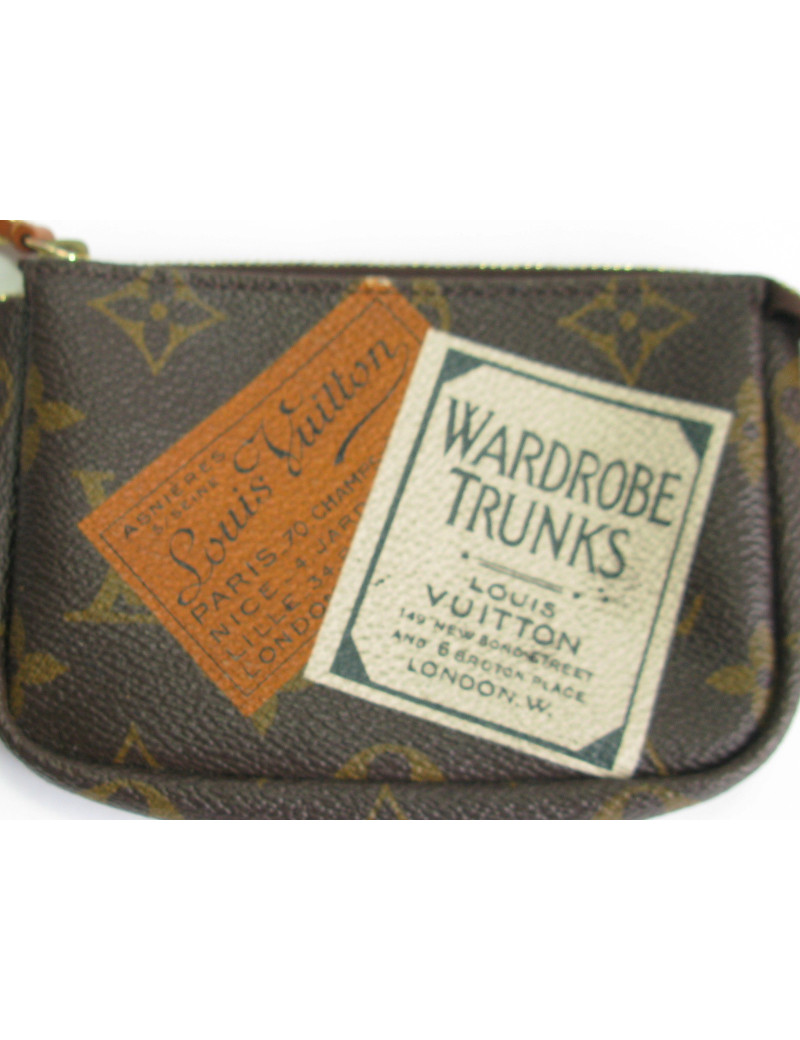 Mini pochette LOUIS VUITTON "Wardrobe Trunks" en toile monogram marron