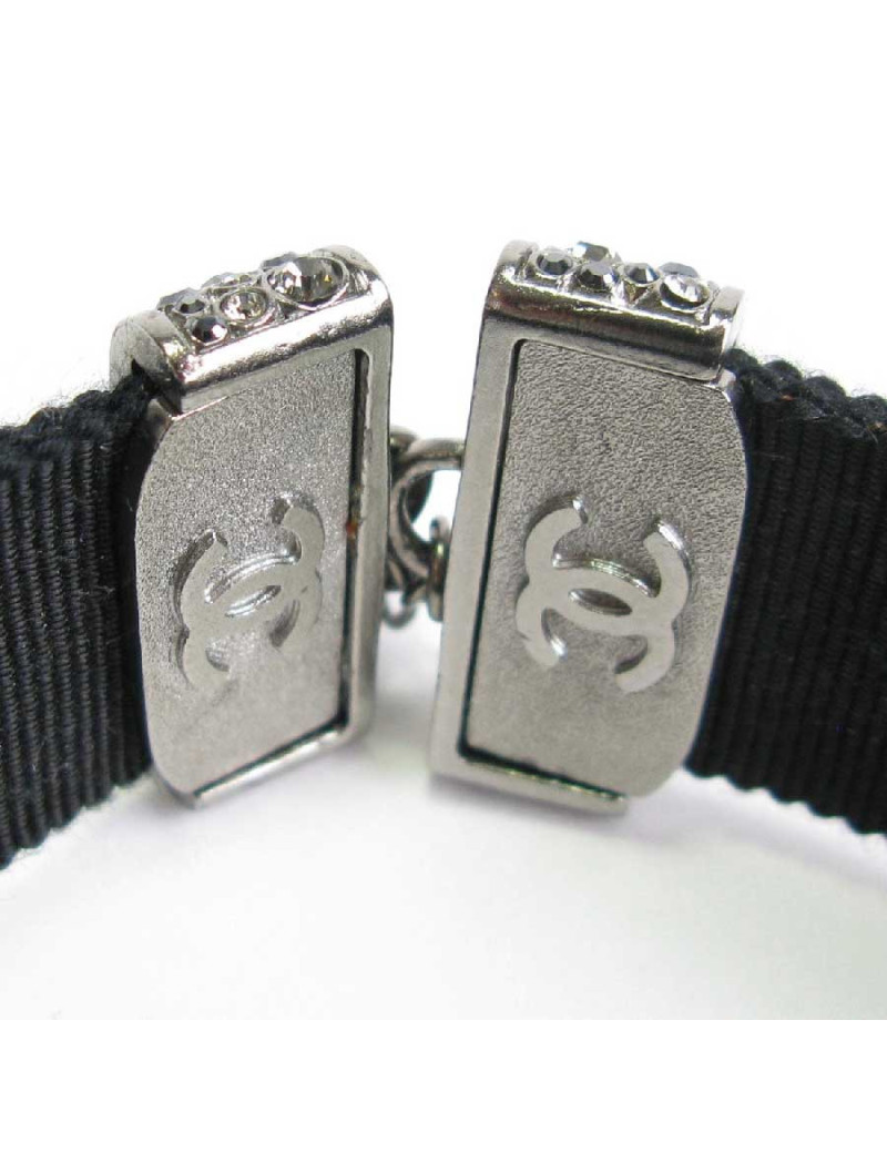 Collier ras de cou CHANEL noeud strass en métal argenté