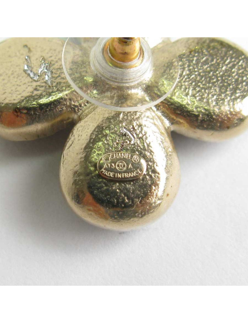 Boucles d'oreille clous CHANEL 'Paris Edimbourg' en tweed multicolore