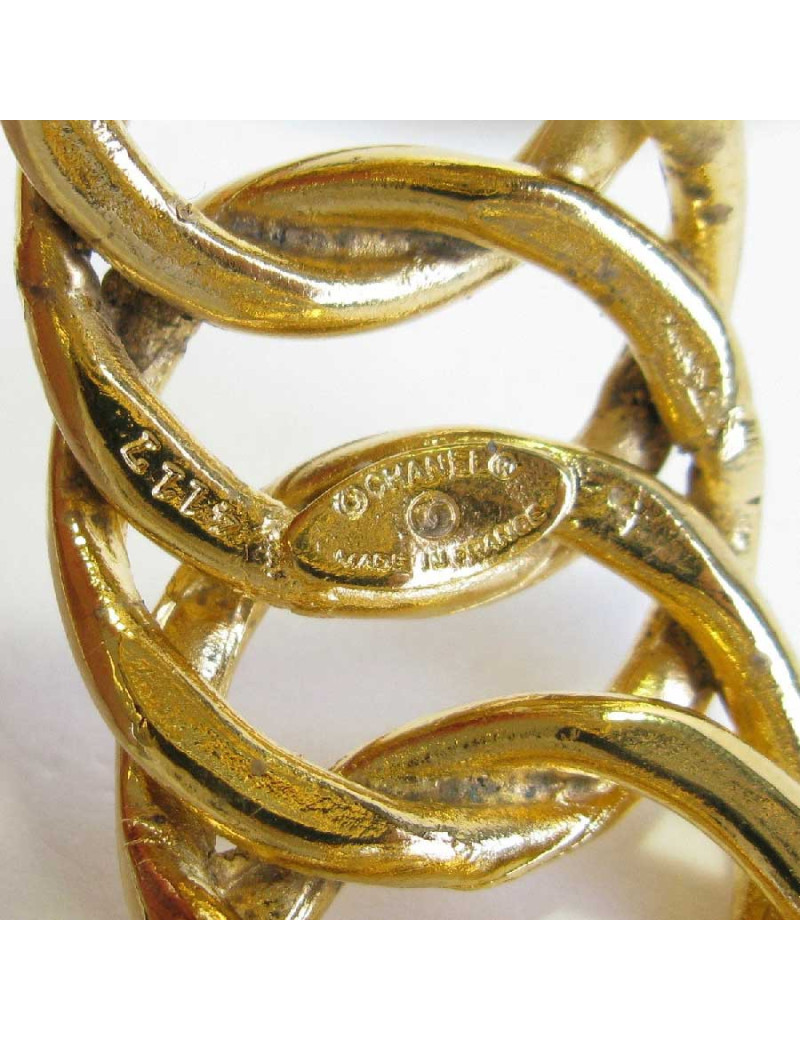 CHANEL vintage cuff bracelet in gilt metal braided chain
