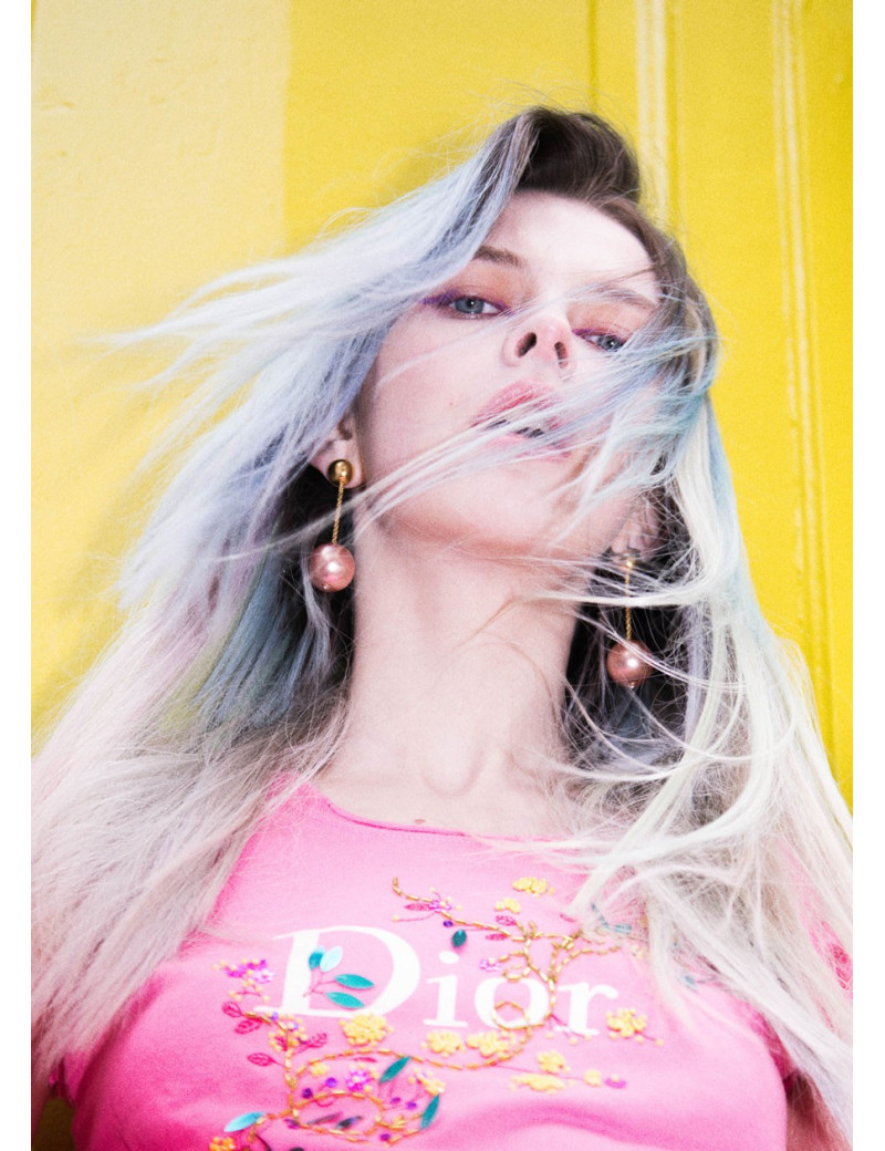 Boucles d'oreille pendantes perles rose nacré