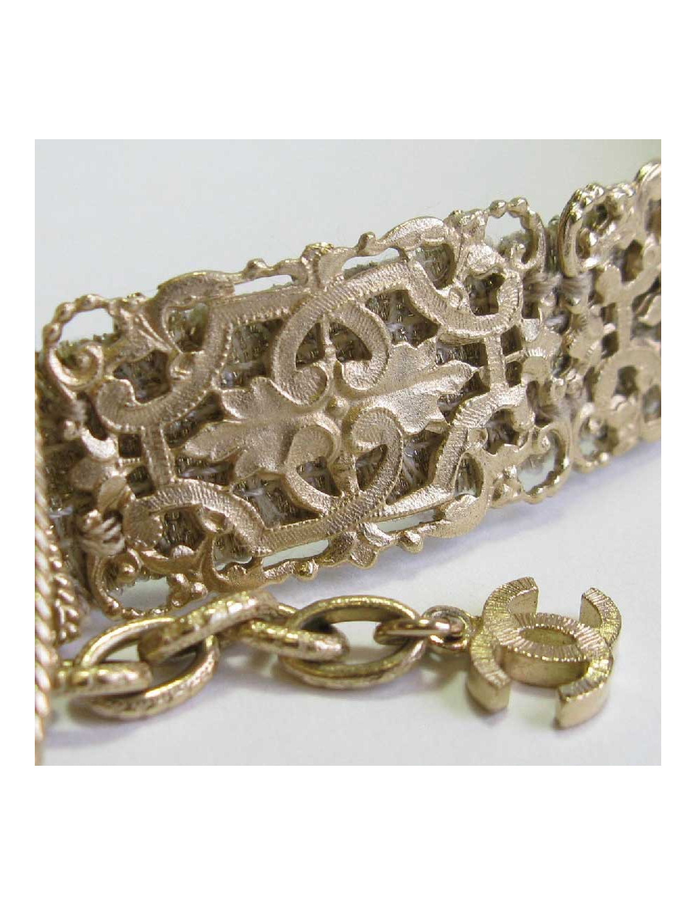 CHANEL jewel belt T75 in gilded fabric and metal