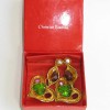 Boucles d'oreille clips CHRISTIAN LACROIX coeur pendant en métal doré et pierres fantaisies