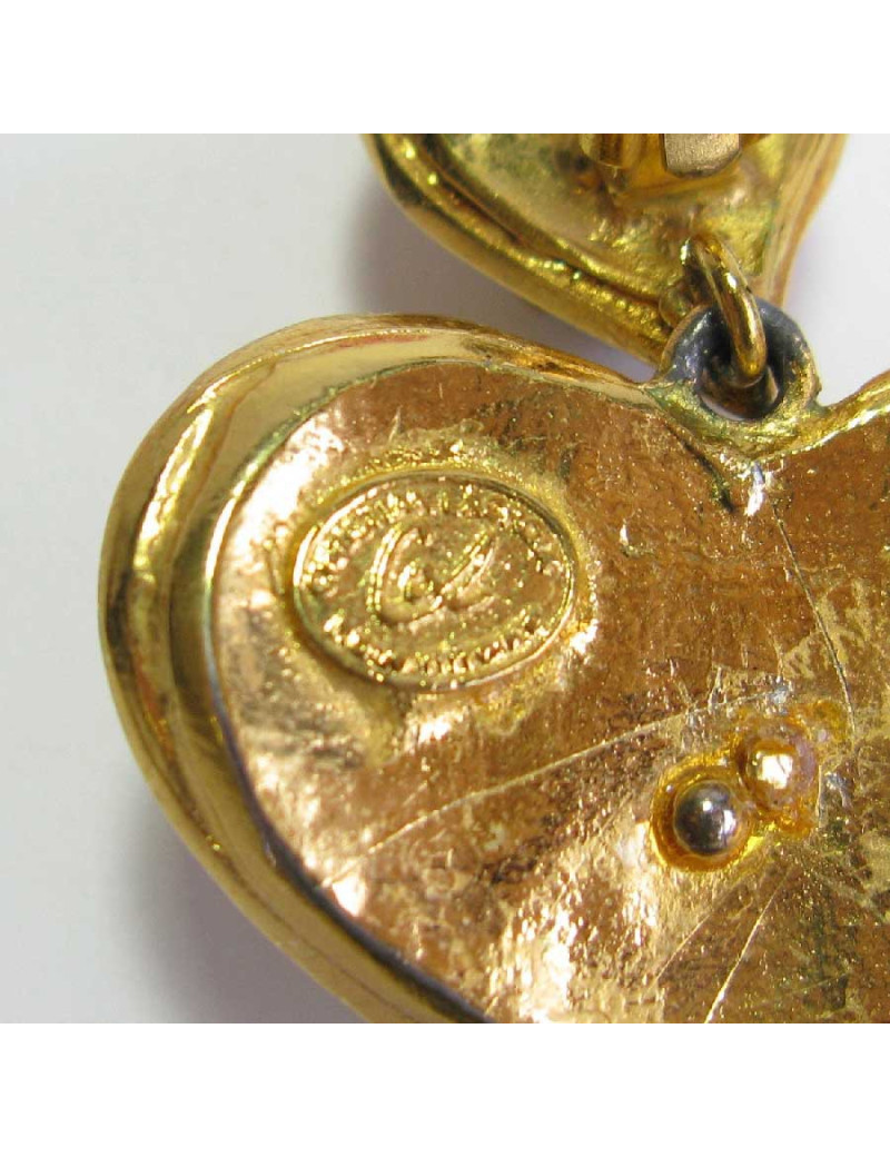 Boucles d'oreille clips CHRISTIAN LACROIX coeur pendant en métal doré et pierres fantaisies