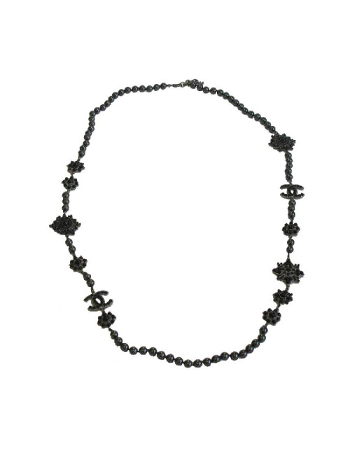 Sautoir CHANEL en perles noires et bijoux en métal ruthénium