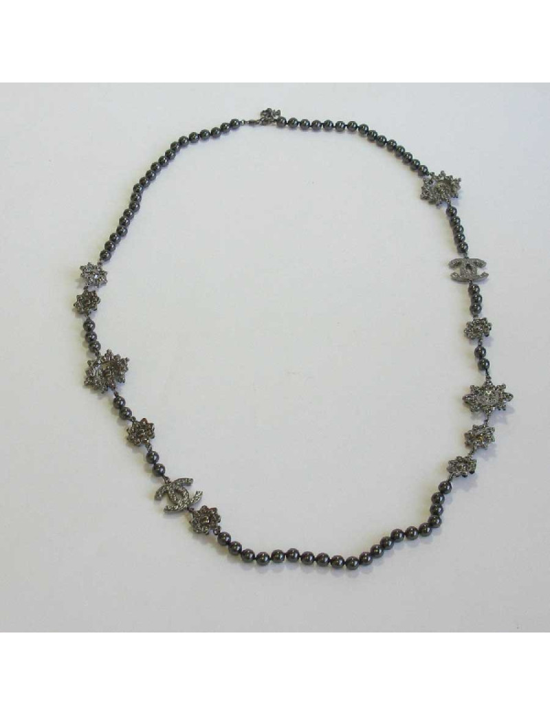 Sautoir CHANEL perles noires
