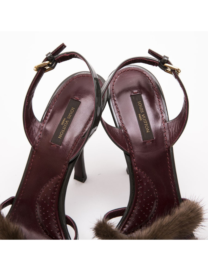 Sandales hautes T 39 LOUIS VUITTON avec bandes vison