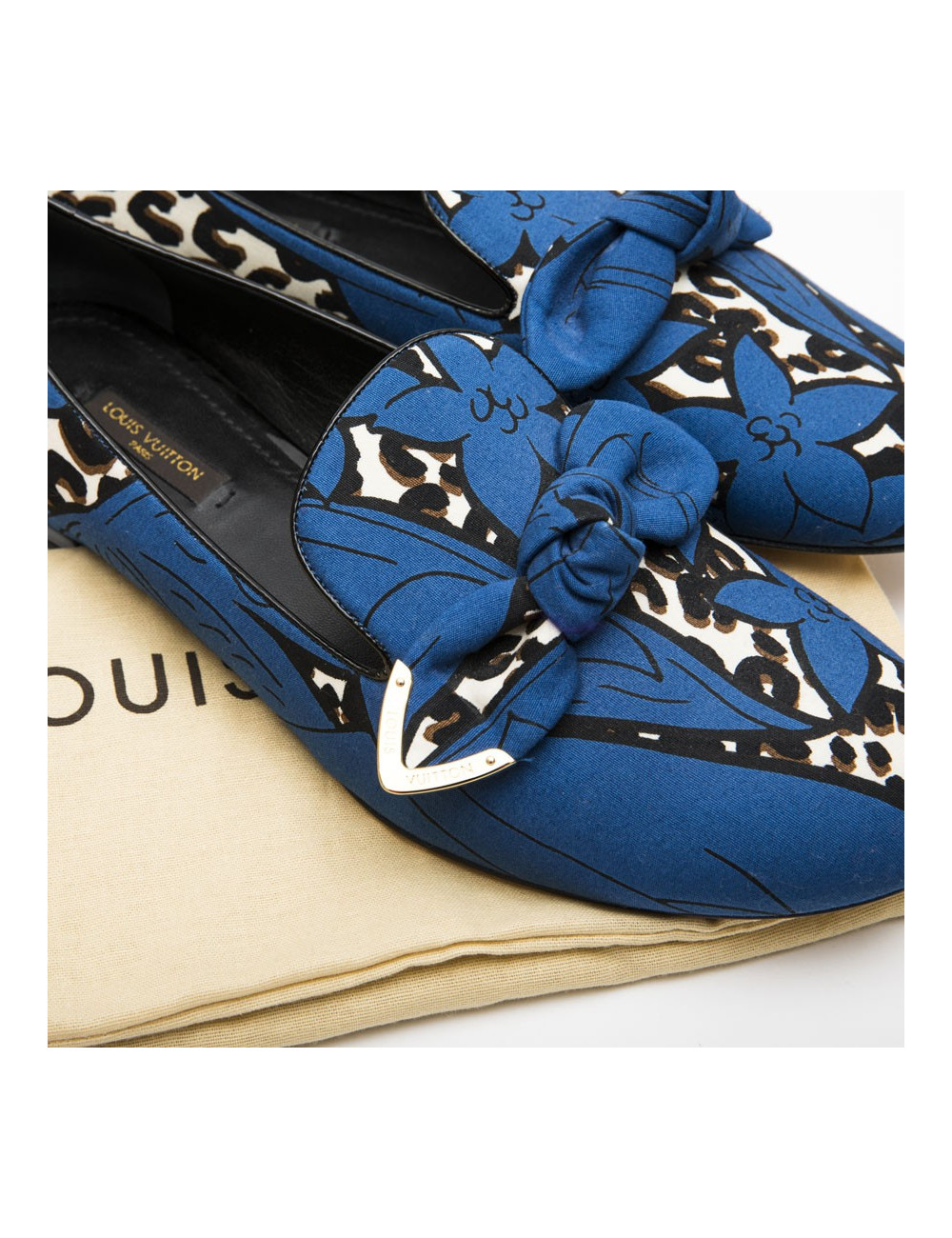 Ballerines T 39 LOUIS VUITTON Richelieu bleu et léopard