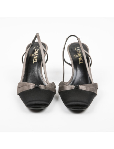 Escarpins T 38.5 CHANEL bicolores 2