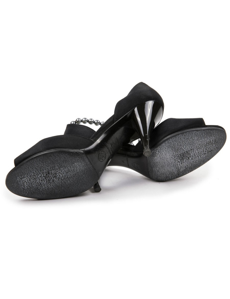 Escarpins T 37 CHANEL noirs et bride en perles grises