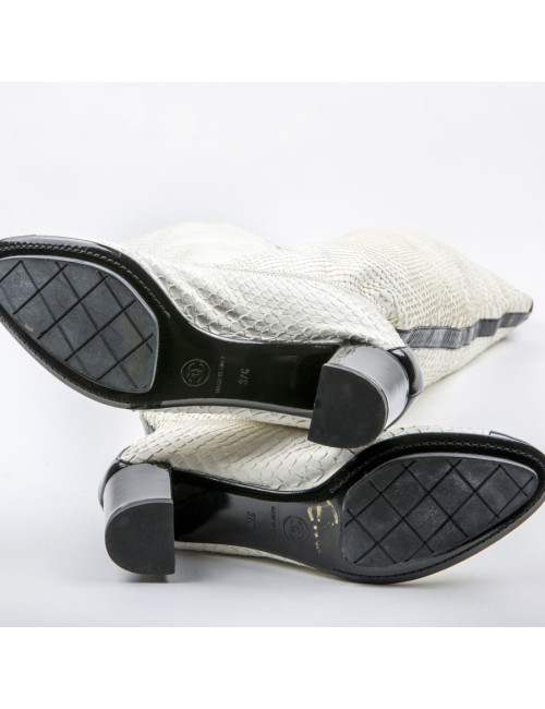 Cuissardes T 37 CHANEL en python blanc