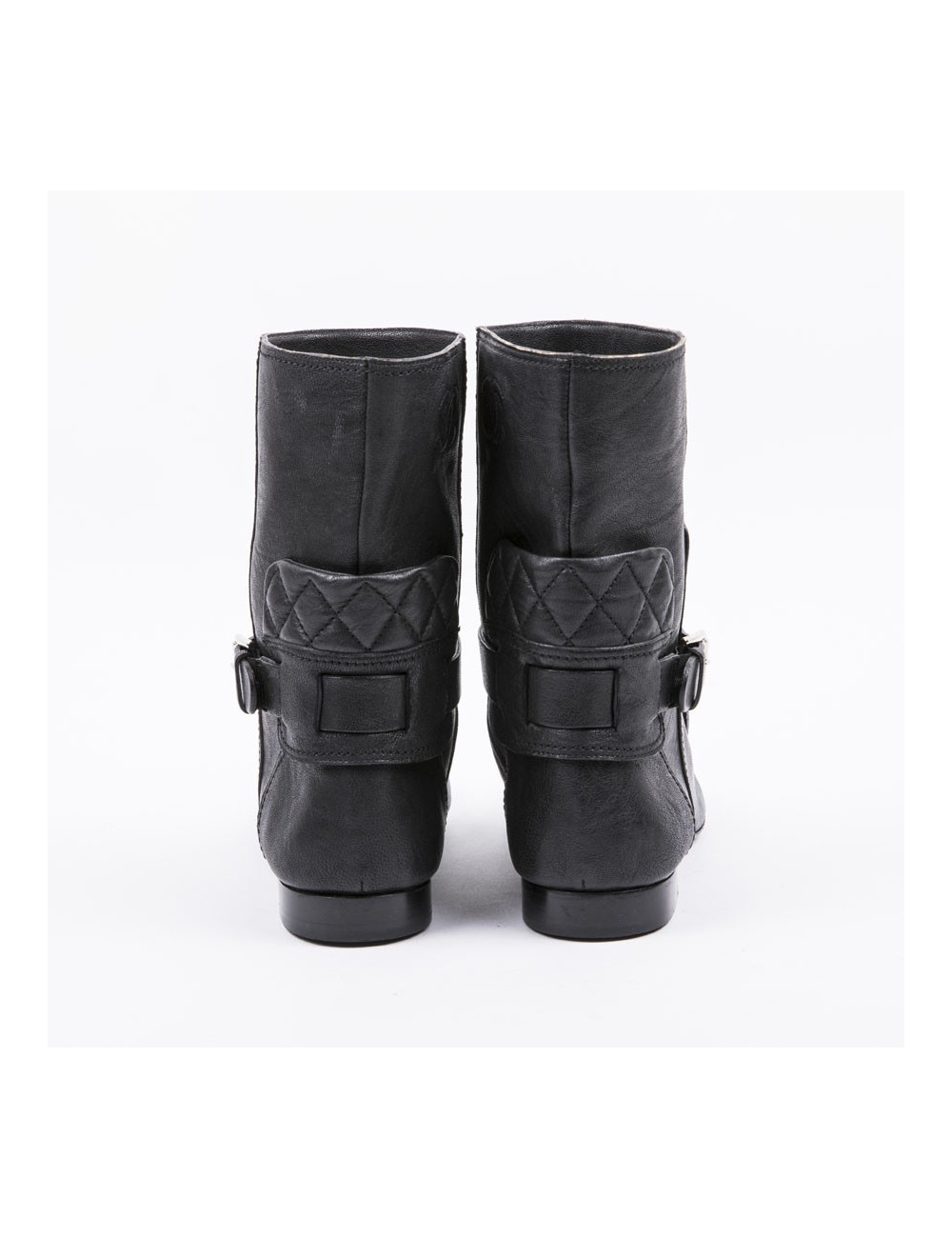Boots T 37.5 CHANEL cuir de veau noir vieilli 