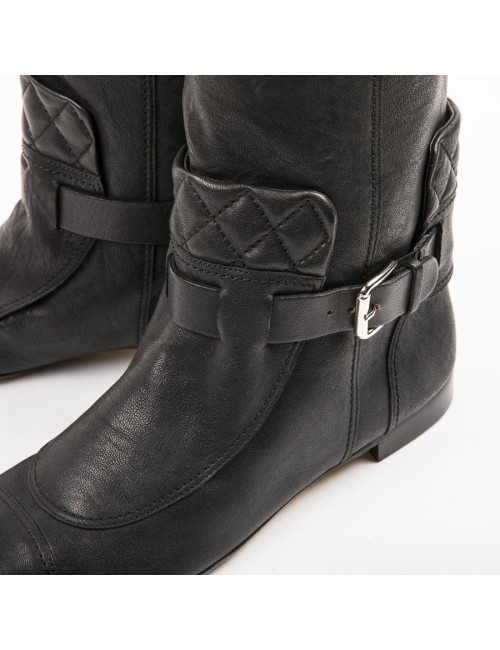Boots T 37.5 CHANEL cuir de veau noir vieilli 