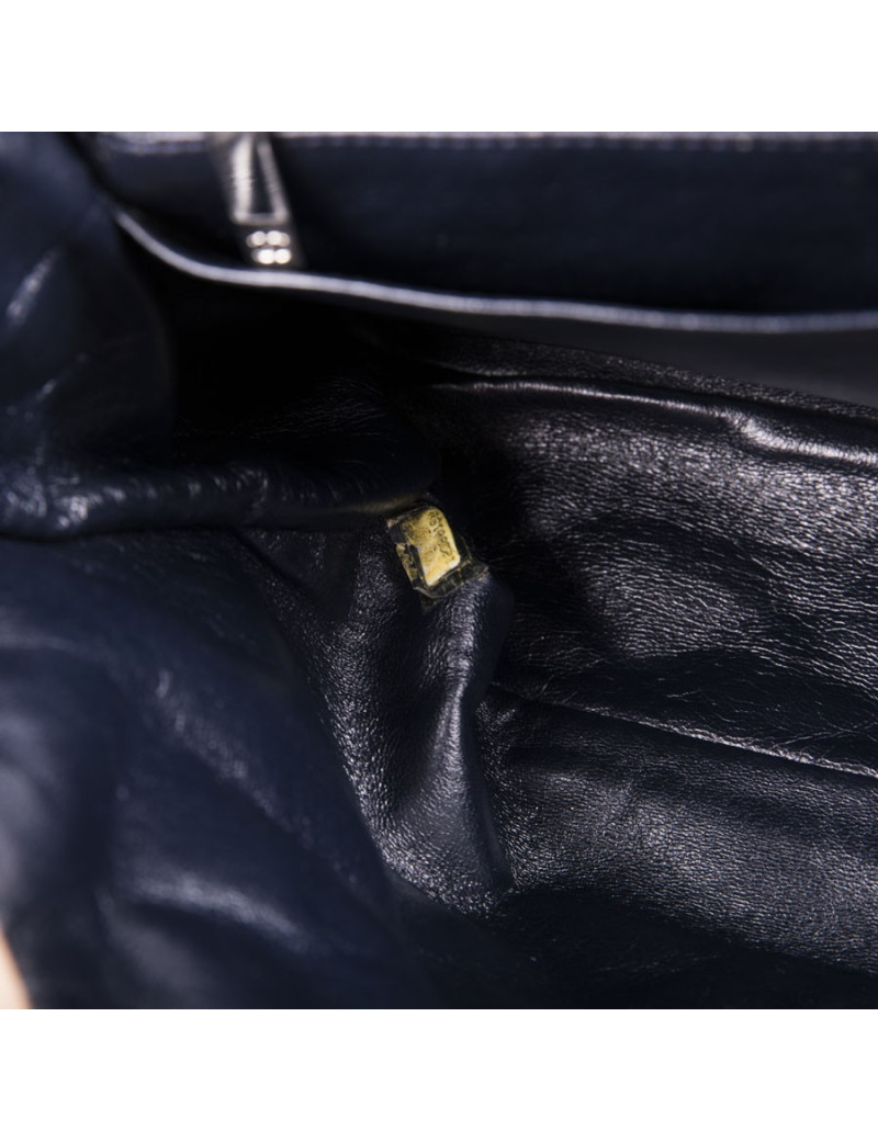 Sac Jumbo CHANEL en cuir matelassé souple bleu 