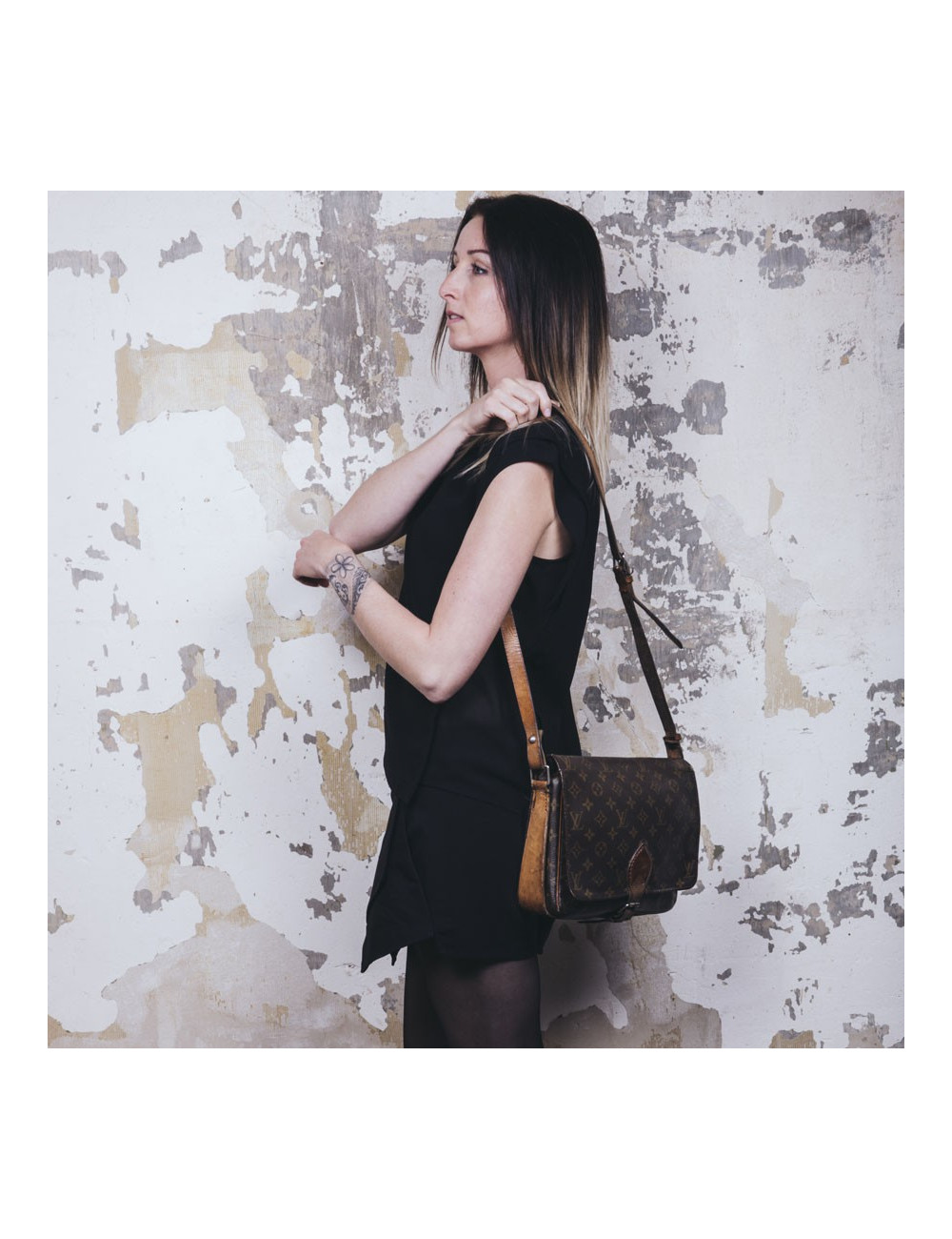 Cartouchière LOUIS VUITTON en toile et cuir