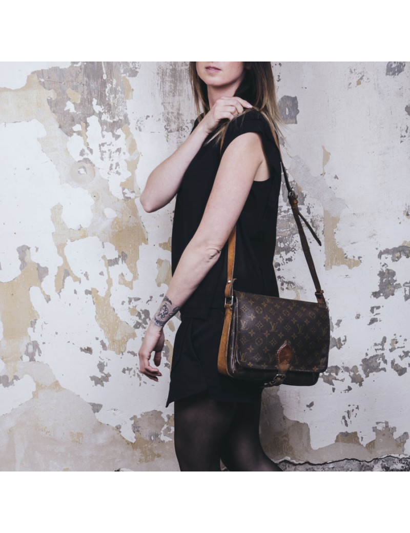 Cartouchière LOUIS VUITTON en toile et cuir