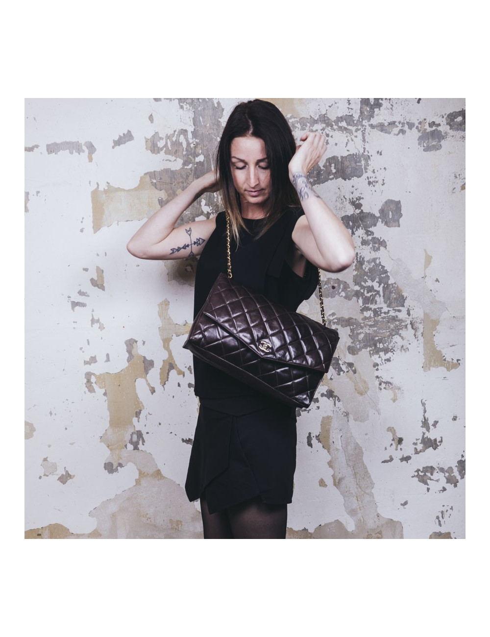 Sac CHANEL en cuir matelassé marron