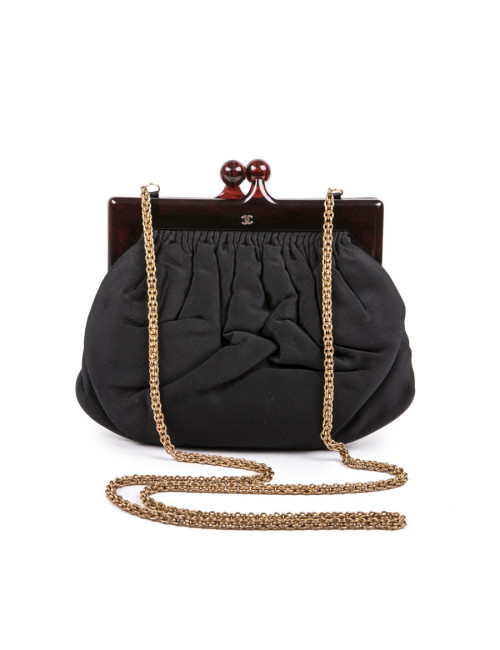 Sac CHANEL Vinteg en satin noir 