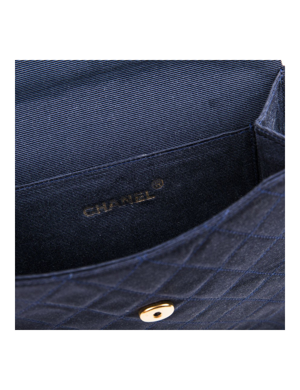 Sac CHANEL Vintage en satin duchesse bleu nuit  Vintage