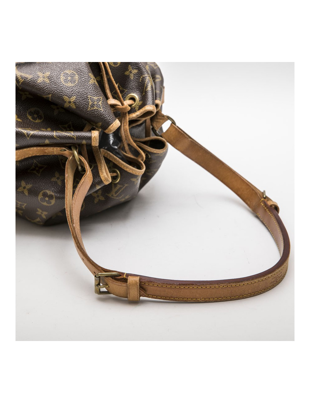 Sac LOUIS VUITTON "Noé" GM en toile et cuir