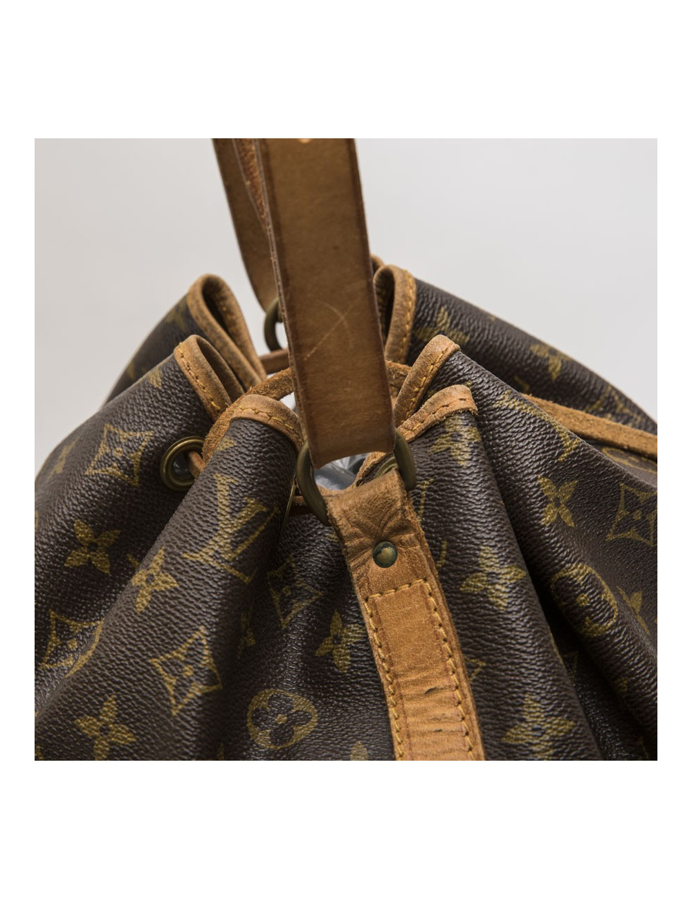 Sac LOUIS VUITTON "Noé" GM en toile et cuir