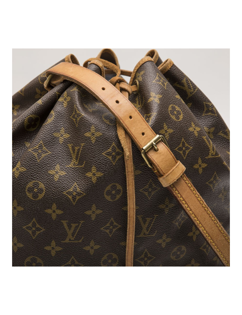 Sac LOUIS VUITTON "Noé" GM en toile et cuir