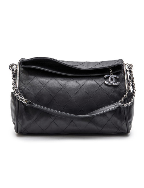 Sac CHANEL cuir d'agneau matelassé noir