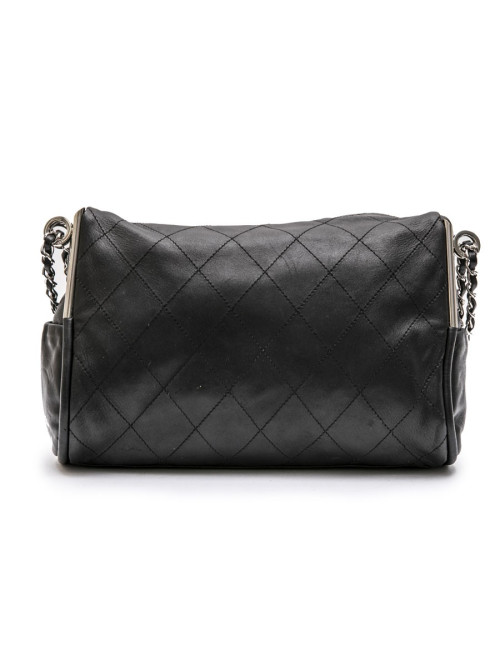 Sac CHANEL cuir d'agneau matelassé noir