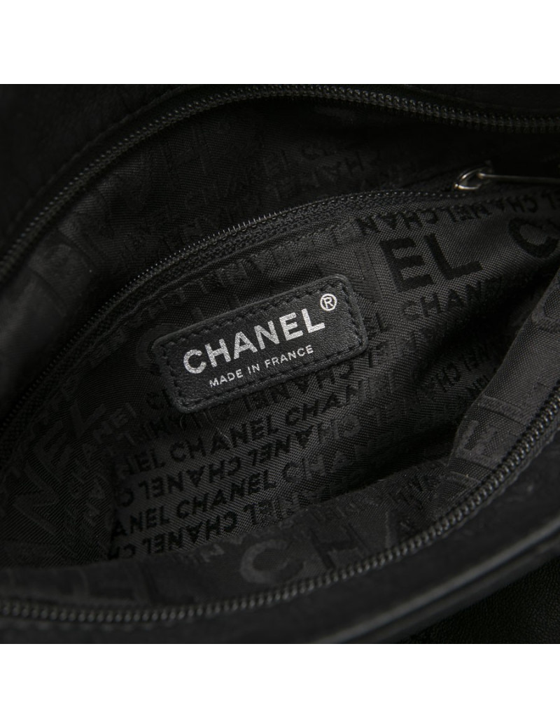 Sac CHANEL cuir d'agneau matelassé noir