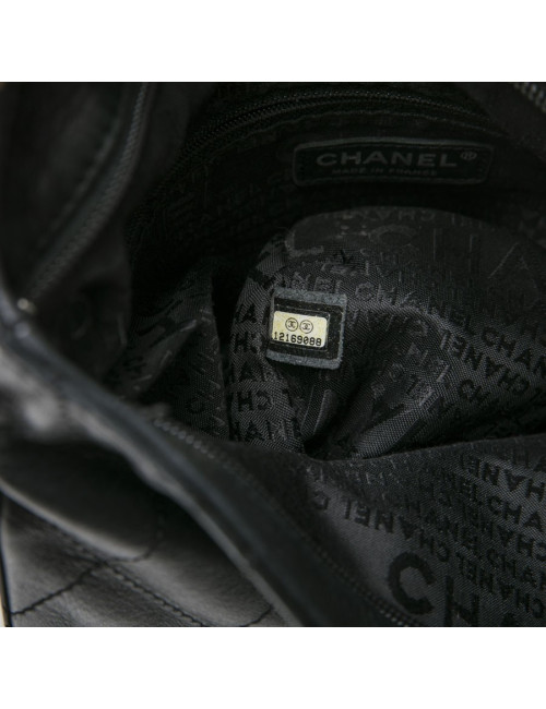 Sac CHANEL cuir d'agneau matelassé noir