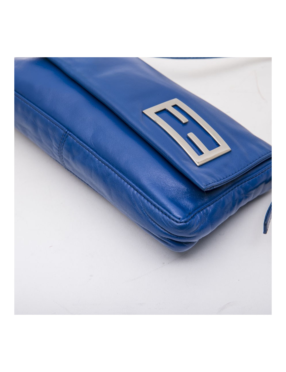  Sac FENDI cuir lisse bleu éléctrique