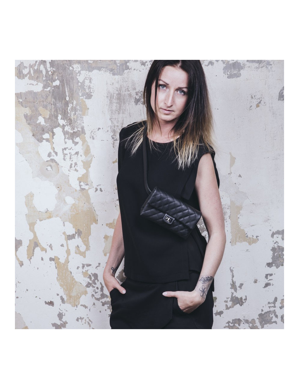 Pochette banane CHANEL cuir grainé noir