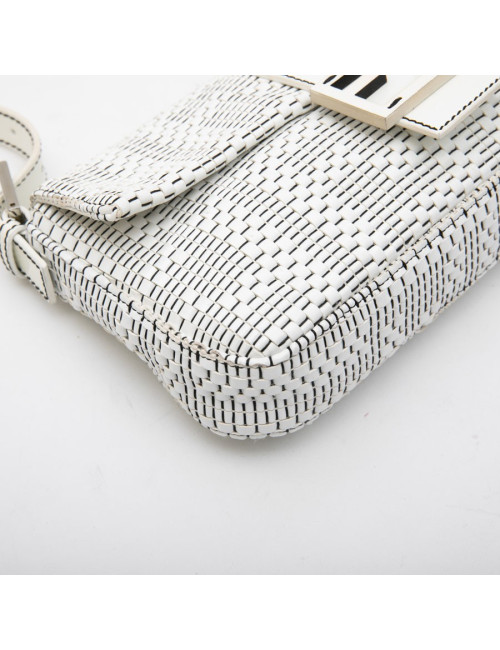 FENDI baguette bag in white patent breaded leather