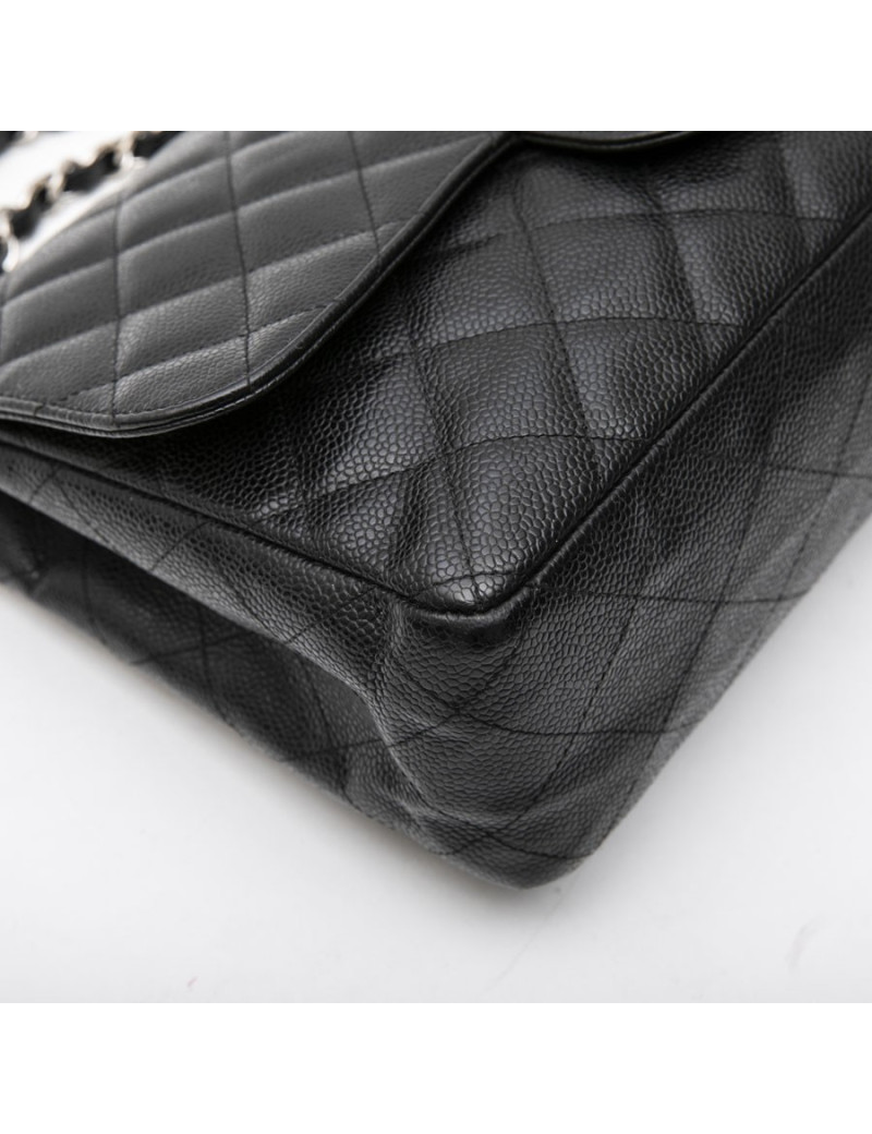 Jumbo CHANEL cuir caviar noir