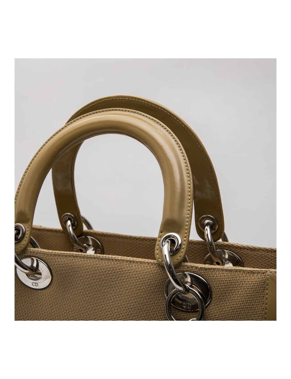 Sac Lady D CHRISTIAN DIOR cuir verni et toile beige