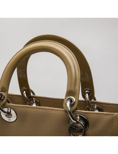 CHRISTIAN DIOR Lady D bag in beige canvas and beige patent leather