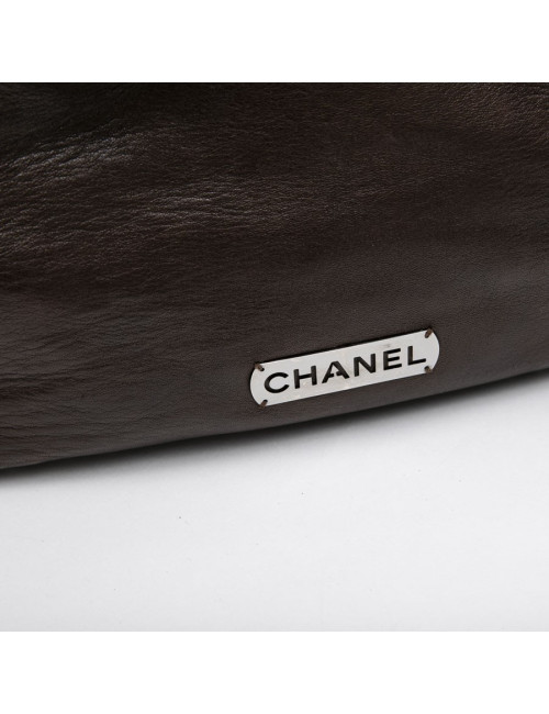 Sac CHANEL en cuir lisse marron