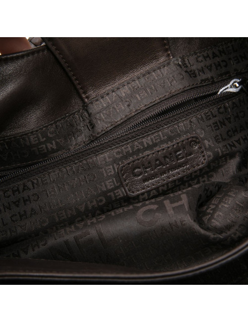 Sac CHANEL en cuir lisse marron