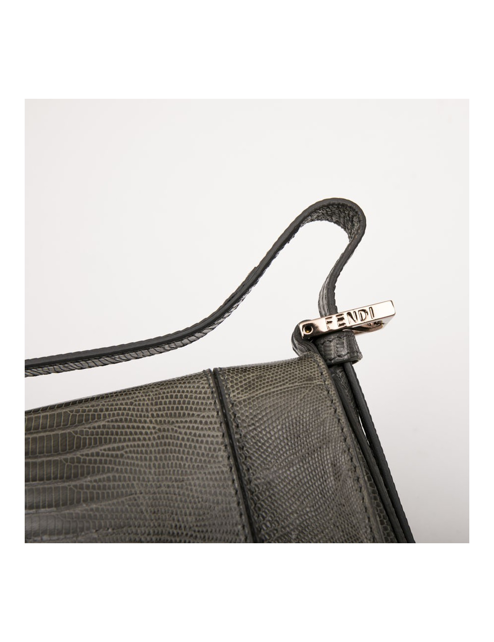 Sac Baguette FENDI lezard vert 