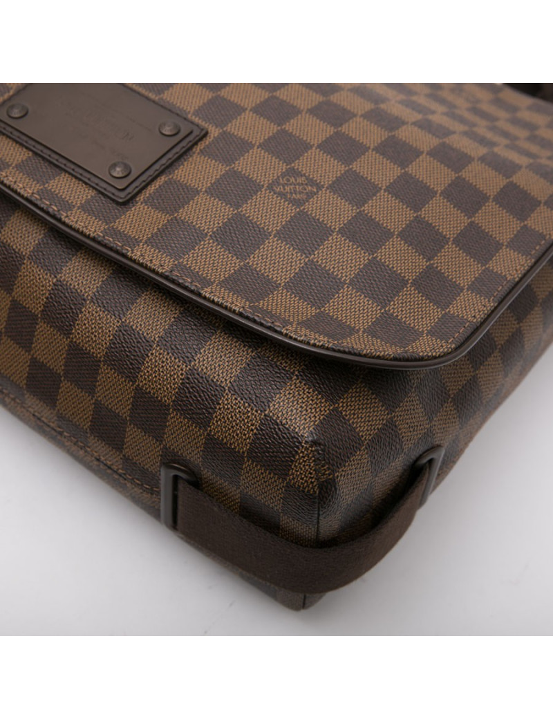 LOUIS VUITTON Brooklyn GM bag in ebony damier canvas