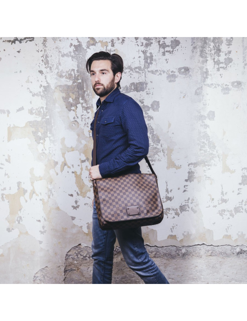 LOUIS VUITTON Brooklyn GM bag in ebony damier canvas