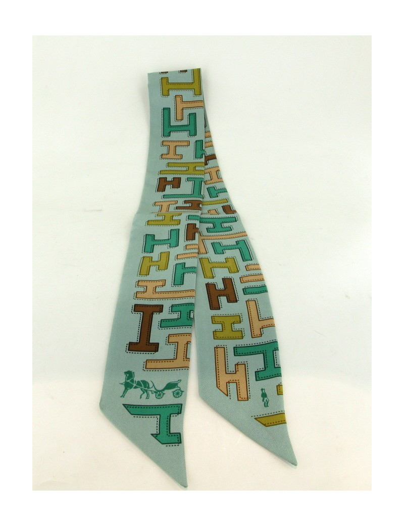 Twilly en soie vert d'eau imprimé H